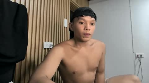 Snapshot of asian_calid22xx chatting on 06-07-26, 08:23 asian_calid22xx online show from 06-07-26, 08:23
