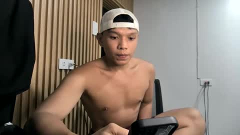 Snapshot of asian_calid22xx chatting on 06-08-26, 07:25 asian_calid22xx online show from 06-08-26, 07:25