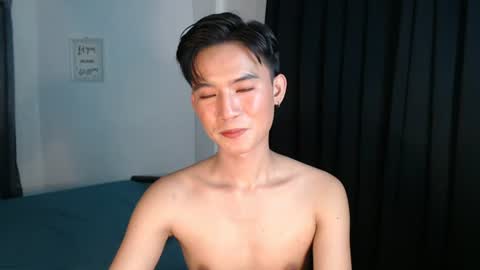 Snapshot of asian_cutiebaexx chatting on 07-08-26, 06:29 Pat online show from 07-08-26, 06:29
