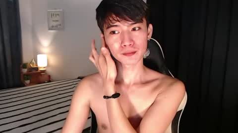 Snapshot of asian_cutiebaexx chatting on 08-03-26, 10:24 Pat online show from 08-03-26, 10:24