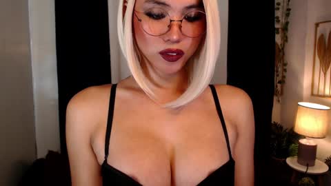 Snapshot of asian_hinata chatting on 12-09-24, 03:40 hinata online show from 12-09-24, 03:40