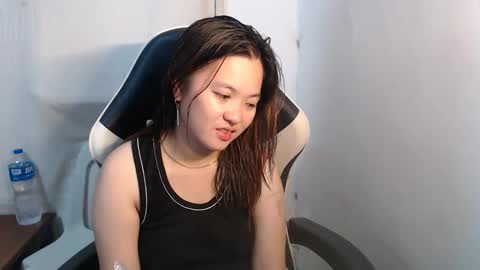 Snapshot of asian_honey69 chatting on 02-06-26, 06:11 bb girl online show from 02-06-26, 06:11