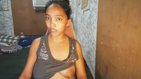 Snapshot of asian_janeth chatting on 02-03-26, 03:04 im janeth single mom online show from 02-03-26, 03:04