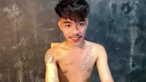 Snapshot of asian_kimxxx chatting on 10-22-25, 01:44 don online show from 10-22-25, 01:44
