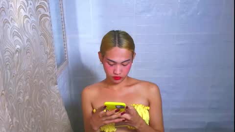 LOVELY LORAINE online show from 09-27-25, 04:06