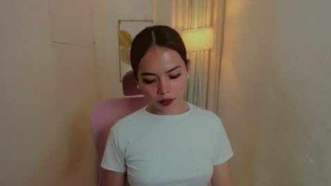 Snapshot of asian_pinay_oldlover chatting on 07-12-26, 04:20 Angel online show from 07-12-26, 04:20