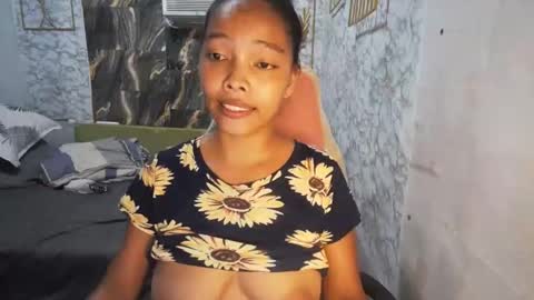 Snapshot of asian_rhianna chatting on 05-09-26, 03:56 MAKE ME HAPPY HERE online show from 05-09-26, 03:56