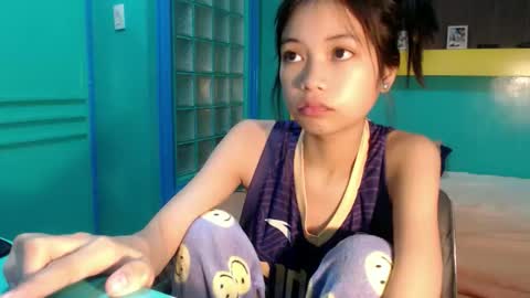 Snapshot of asian_slade chatting on 05-11-26, 03:01 asian_slade online show from 05-11-26, 03:01