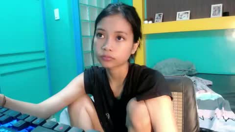 Snapshot of asian_slade chatting on 05-17-26, 12:34 asian_slade online show from 05-17-26, 12:34