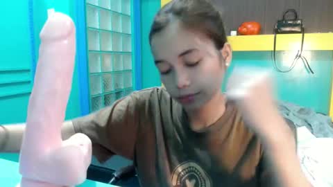Snapshot of asian_slade chatting on 06-11-26, 01:31 asian_slade online show from 06-11-26, 01:31