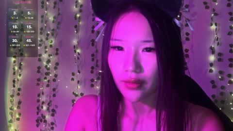 My name Vi online show from 10-25-25, 06:02