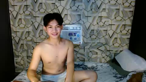 Snapshot of asian_wayne chatting on 12-10-24, 06:54 wayne online show from 12-10-24, 06:54