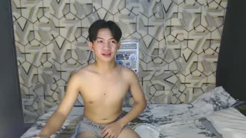 Snapshot of asian_wayne chatting on 12-11-24, 07:31 wayne online show from 12-11-24, 07:31