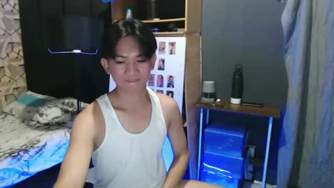 Snapshot of asian_wayne chatting on 01-21-25, 03:43 wayne online show from 01-21-25, 03:43