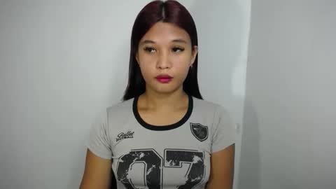 Snapshot of asian_yannie chatting on 06-04-26, 05:46 Yan online show from 06-04-26, 05:46