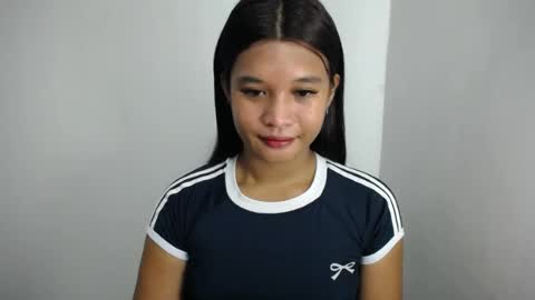 Snapshot of asian_yannie chatting on 06-29-26, 08:20 Yan online show from 06-29-26, 08:20