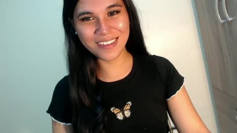 Snapshot of asianblk_barbiedoll chatting on 06-01-26, 04:31 asianblk_barbiedoll online show from 06-01-26, 04:31