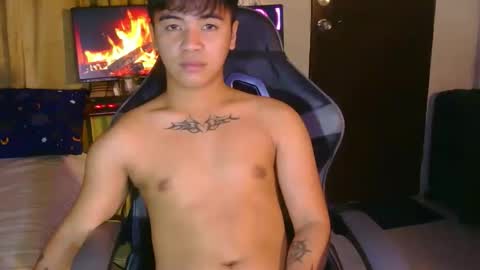 Snapshot of asiancarl_bigcock chatting on 05-12-26, 10:34 kairo dewji in ifbi online show from 05-12-26, 10:34