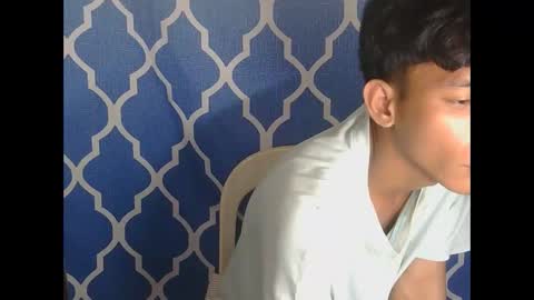 Isan online show from 04-19-26, 03:33