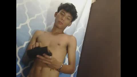 Isan online show from 04-22-26, 03:24