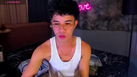 asiancum_peter online show from 11-03-25, 03:08
