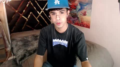 asiancum_peter online show from 12-20-25, 10:55