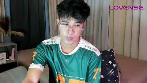 Snapshot of asiancum_peter chatting on 06-05-26, 02:51 asiancum_peter online show from 06-05-26, 02:51