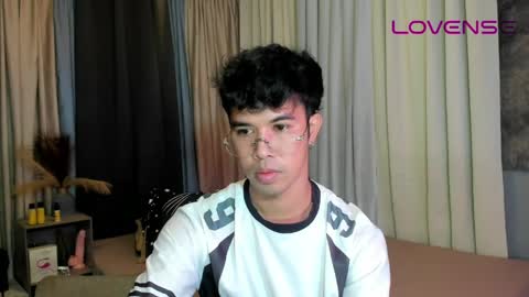 Snapshot of asiancum_peter chatting on 06-06-26, 02:49 asiancum_peter online show from 06-06-26, 02:49