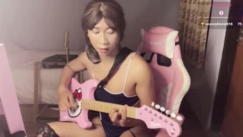 Emi online show from 02-21-25, 04:59