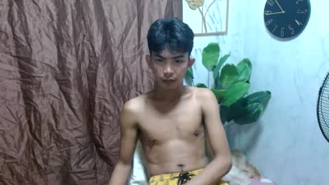 Snapshot of asianhotbigcock chatting on 02-05-25, 02:40 Nico online show from 02-05-25, 02:40