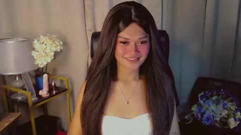 Snapshot of asiankianna chatting on 02-12-26, 12:33 Kianna online show from 02-12-26, 12:33