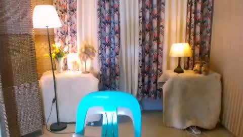 Ara online show from 03-02-25, 01:58