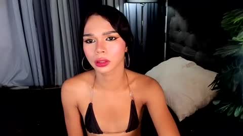 Snapshot of asianpetiteprincess chatting on 06-11-26, 09:29 asianpetiteprincess online show from 06-11-26, 09:29