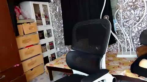 Snapshot of asiantsugar4u chatting on 12-03-25, 11:08 Trish online show from 12-03-25, 11:08