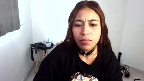 Snapshot of asiri_smith chatting on 05-07-26, 12:10 Asiri online show from 05-07-26, 12:10