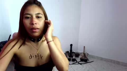 Snapshot of asiri_smith chatting on 06-08-26, 12:38 Asiri online show from 06-08-26, 12:38