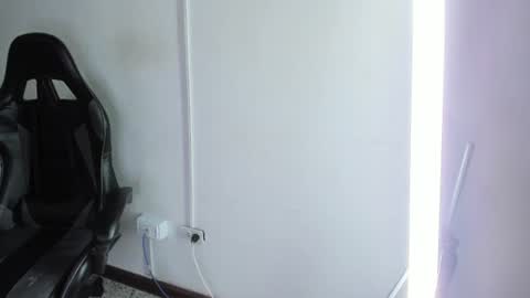 asizaa online show from 06-12-26, 07:13