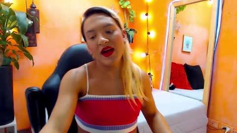 Snapshot of aslyhernandez chatting on 12-31-24, 05:29 ASLY online show from 12-31-24, 05:29