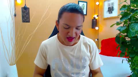 Snapshot of aslyhernandez chatting on 09-17-25, 12:07 ASLY online show from 09-17-25, 12:07