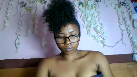 asmiraa online show from 05-25-26, 04:02