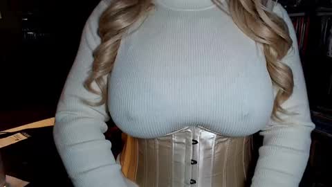 Aspen Vale online show from 11-23-25, 05:18