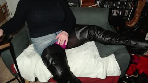 Aspen Vale online show from 03-28-26, 07:57