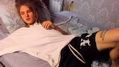 Snapshot of asphalt_surfer chatting on 12-11-24, 10:58 asphalt surfer online show from 12-11-24, 10:58