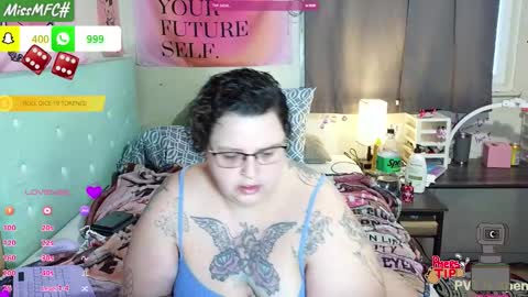 Snapshot of asserolee chatting on 02-01-26, 12:59 Cassie online show from 02-01-26, 12:59