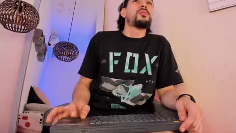 Snapshot of assmoddeus chatting on 12-05-24, 05:06 Asmodeus online show from 12-05-24, 05:06