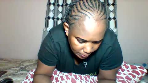 FLORAH DANIEL online show from 10-27-25, 07:07