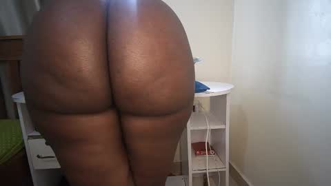 shee online show from 03-03-26, 12:33