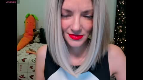 Snapshot of asteris_stella chatting on 05-02-26, 09:20 Asteris online show from 05-02-26, 09:20