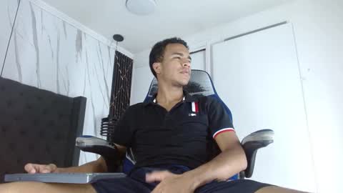 Aston  online show from 11-02-25, 12:13