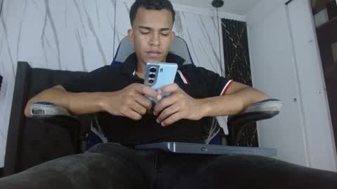 Aston  online show from 02-20-26, 04:53